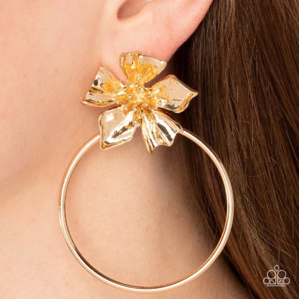 NWT Gold Floral Hoop Earrings(Last One) - Picture 3 of 4